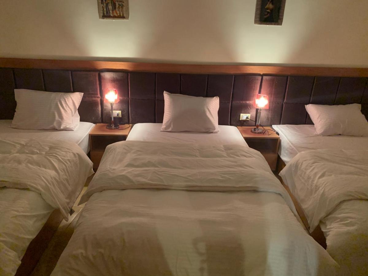 Draz Pyramids View Bed & Breakfast Kafrat al Jabal ภายนอก รูปภาพ