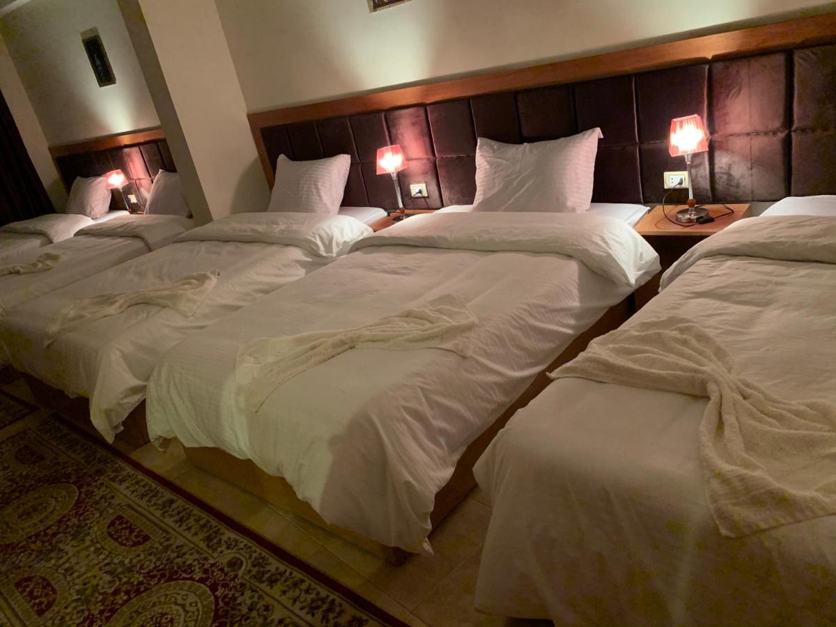 Draz Pyramids View Bed & Breakfast Kafrat al Jabal ภายนอก รูปภาพ