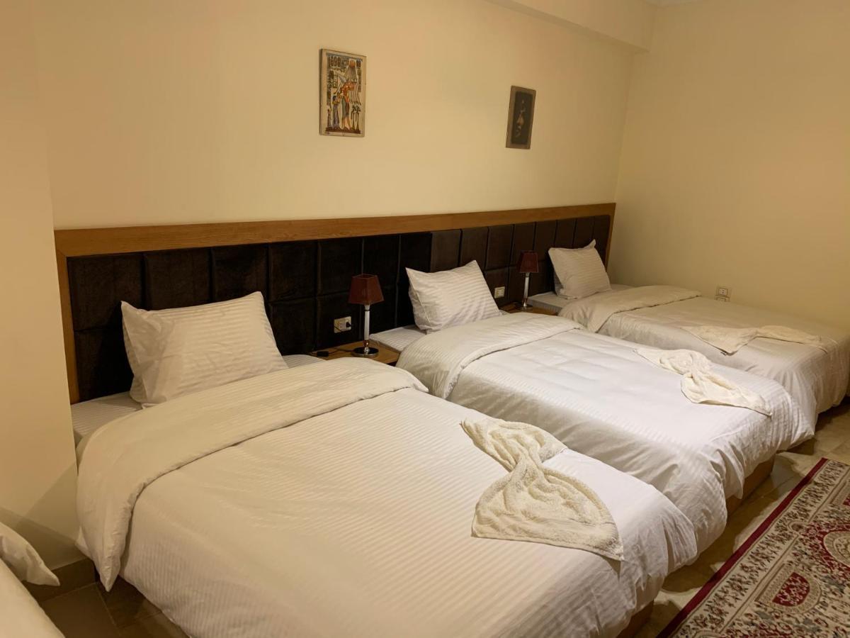 Draz Pyramids View Bed & Breakfast Kafrat al Jabal ภายนอก รูปภาพ
